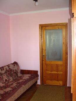 Kiralık 1, 2 yatak odalı daire, Chernivtsi - günlük kira için daire