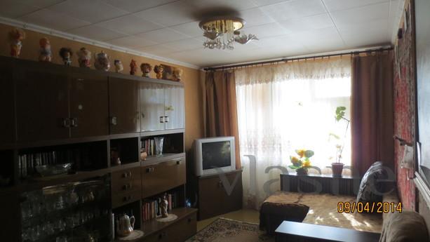 Rent 2-bedroom apartment in Alushta, Alushta - apartment by the day