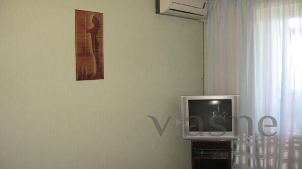 Ilyichevsk kendi 2 yatak odalı daire, Chernomorsk (Illichivsk) - günlük kira için daire