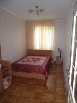 three-room apartment on Lenin Street, Alushta - günlük kira için daire