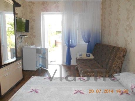 Rooms at 3 minutes from the sea!, Sudak - apartment by the day