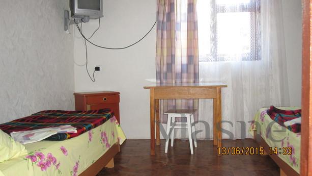second floor of the house 3 rooms, Sudak - apartment by the day