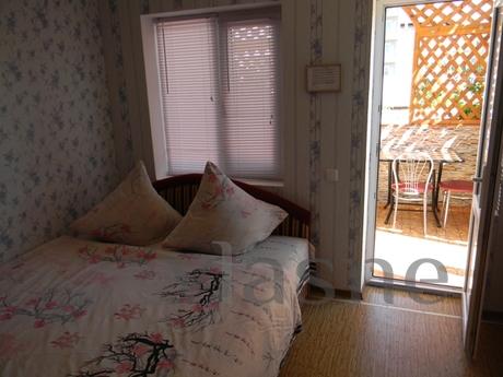 Rooms at the 5 min (300m) from the sea, Sudak - apartment by the day