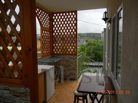 Rooms at the 5 min (300m) from the sea, Sudak - apartment by the day