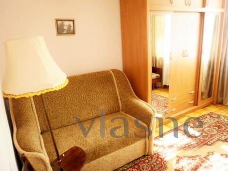 The apartment is in the center of Berdya, Berdiansk - apartment by the day
