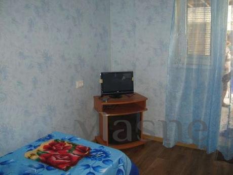 Rent rooms and cabins. The private secto, Berdiansk - apartment by the day