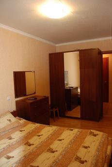 2 кімнатна квартира в центрі, вокзал, Київ - квартира подобово