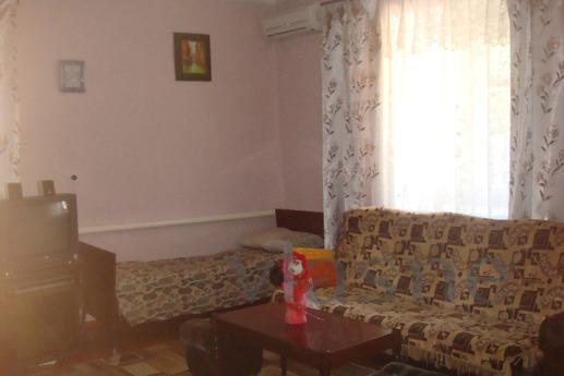 Rent comfortable accommodation, Berdiansk - apartment by the day
