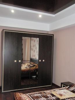 Wynajmij dom 3-sa Suite BEZ ŚRODKA, Yevpatoriya - mieszkanie po dobowo