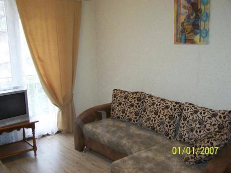 Rent 3 edzh 600m from the sea, Alushta - apartment by the day