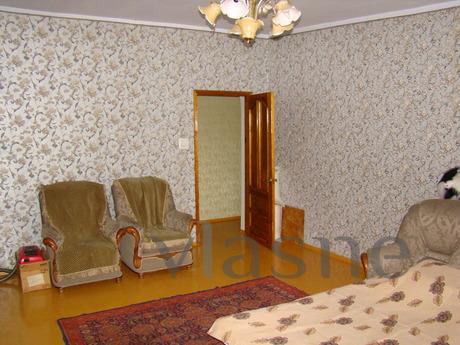 İKİ ODALI DAİRE İHTİYACINIZI İYİLEŞTİRİN, Chernomorsk (Illichivsk) - günlük kira için daire