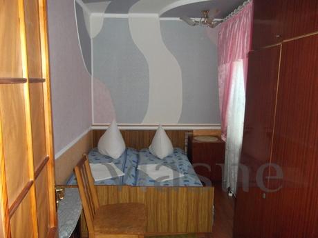 comfortable rooms in Berdyansk, Berdiansk - apartment by the day