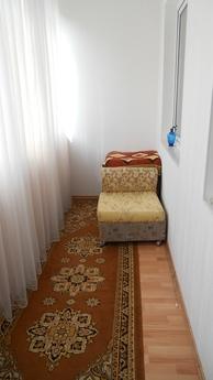 Здам 2 кімнатну біля моря, Чорноморськ (Іллічівськ) - квартира подобово
