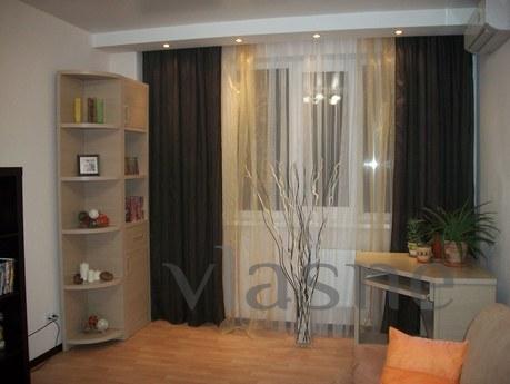 The apartment is renovated in a new home, Krasnodar - günlük kira için daire