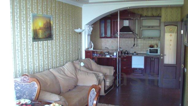 2-х кімн, люкс 50м від моря в Партеніті, Алушта - квартира подобово