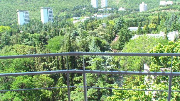 2 BR, Suite 50m from the sea in Partenit, Alushta - apartment by the day