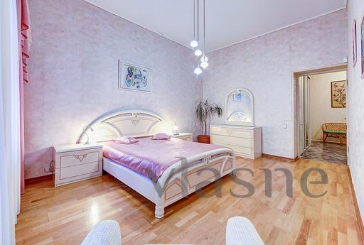 one-bedroom apartment in the city of St. Petersburg. There i