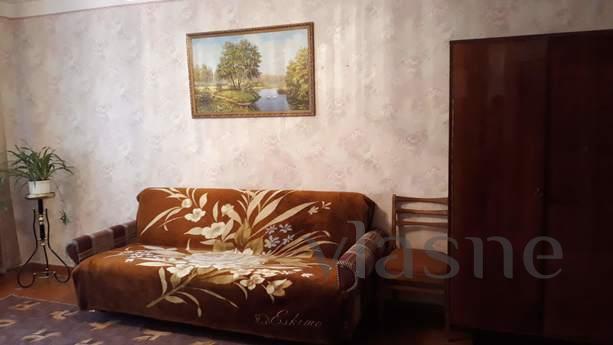 Cozy 1 room. sq. 3 stops to the sea, Berdiansk - apartment by the day