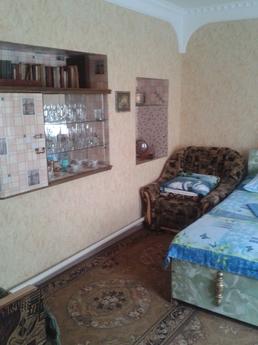 For rent 2 bedroom house turnkey., Yevpatoriya - apartment by the day