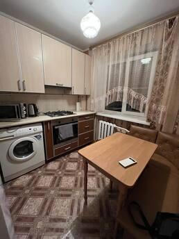 SPACIOUS TWO-ROOM APARTMENT, Khmelnytskyi - apartment by the day