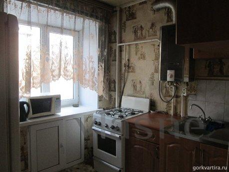 inexpensive dvushka, Orenburg - günlük kira için daire