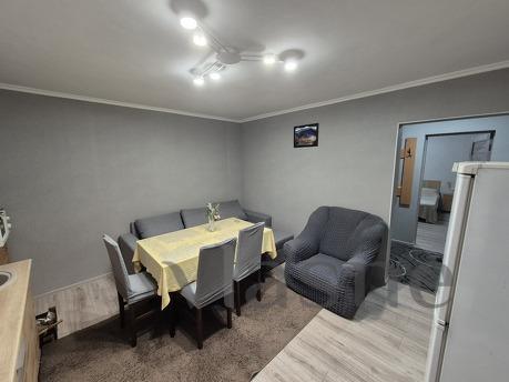 Затишний будиночок поруч з басейнами, Берегово - квартира подобово