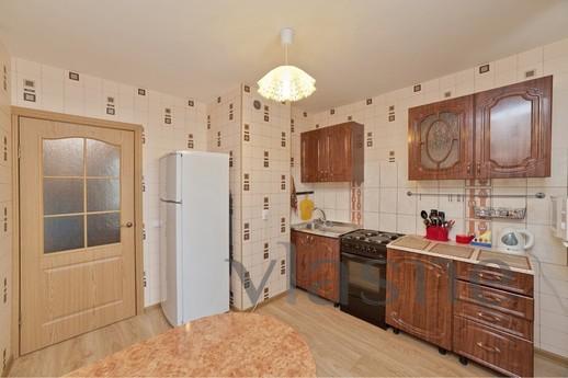 1-km apartment with renovated, Yekaterinburg - günlük kira için daire