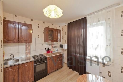 1-km apartment with renovated, Yekaterinburg - günlük kira için daire