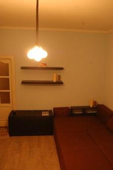 2 bedroom, in the heart of the city!, Odessa - günlük kira için daire