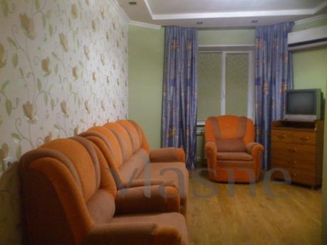 2-bedroom. apartment near the train stat, Belgorod - günlük kira için daire