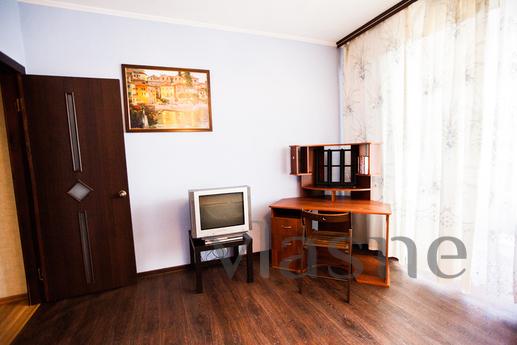 Spacious 2-room apartment in Kemerovo, Kemerovo - günlük kira için daire