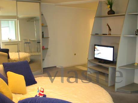 1 bedroom apartment in the center, Kherson - apartment by the day