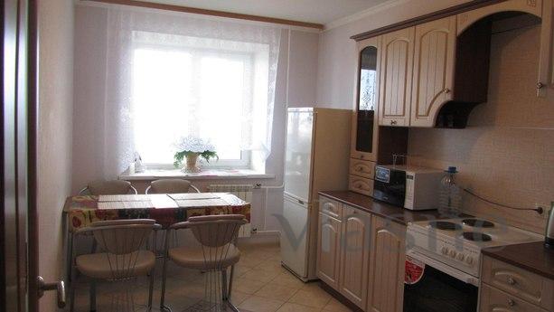 Rent 2-bedroom apartment, Tyumen - apartment by the day