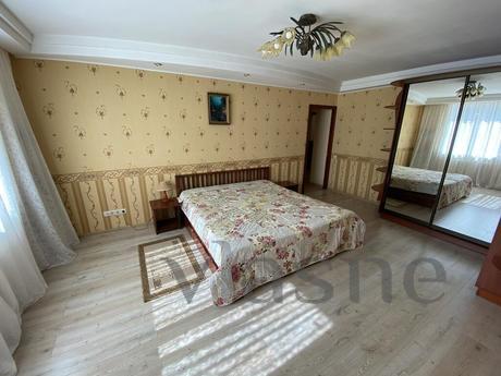 Three-room apartment near the sea, Sevastopol - günlük kira için daire
