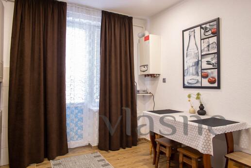 New apartment in the center of the city near the park., Kamianets-Podilskyi - günlük kira için daire