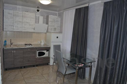2 bedroom apartment on Kharitonov, Krivoy Rog - günlük kira için daire