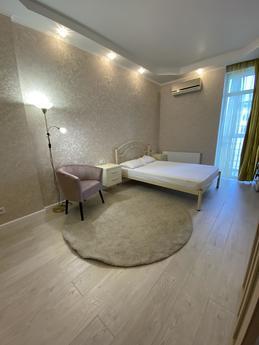 Rent one-room apartment ZhK Elegant, Zhilyanskaya 118, the a