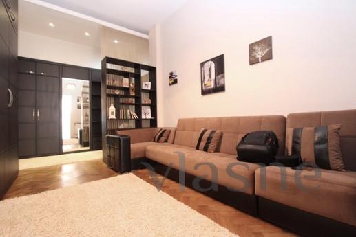 Rent a cozy apartment in the center of Tbilisi. The apartmen