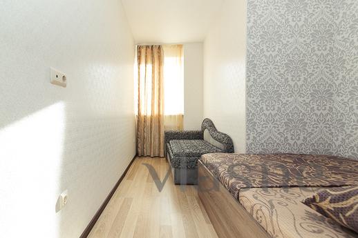 2 rooms TSUM.Novostroy on Petropavlovska, Sumy - günlük kira için daire