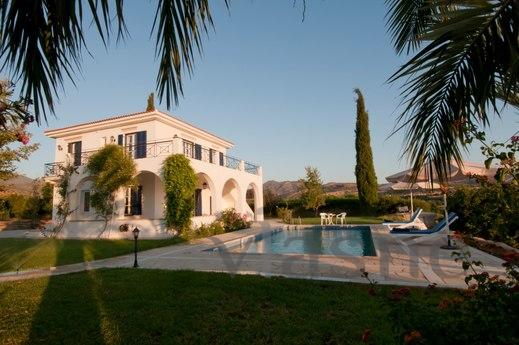 Villa 4 sleeps pool, daily, Limassol - günlük kira için daire