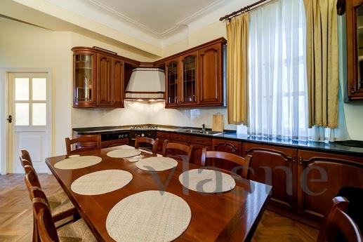 Comfortable room in the center of St. Pe, Saint Petersburg - mieszkanie po dobowo