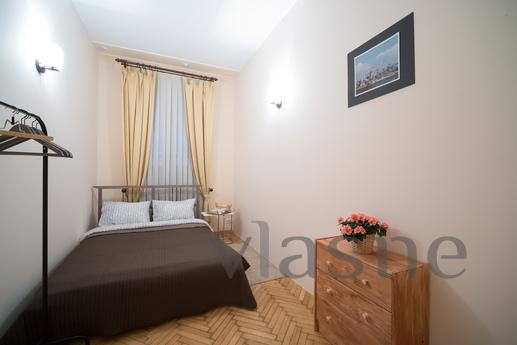 Comfortable room in the center of St. Pe, Saint Petersburg - mieszkanie po dobowo