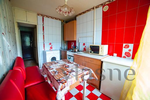3 bedroom on Slobozhanskiy, Dnipro (Dnipropetrovsk) - apartment by the day
