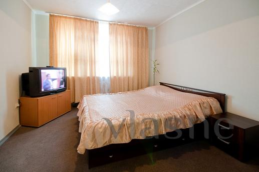 One bedroom apartment in the heart of goroda.Uyutnaya, clean