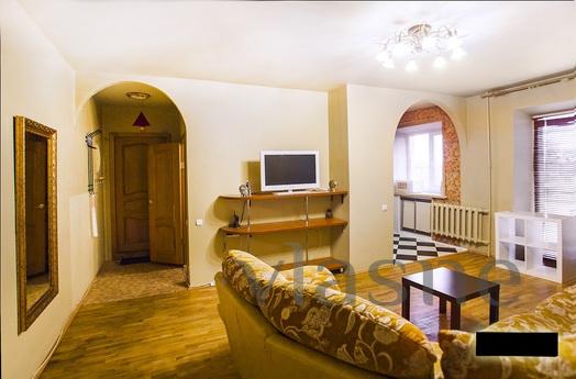 Beautiful apartment on the company from, Kemerovo - günlük kira için daire