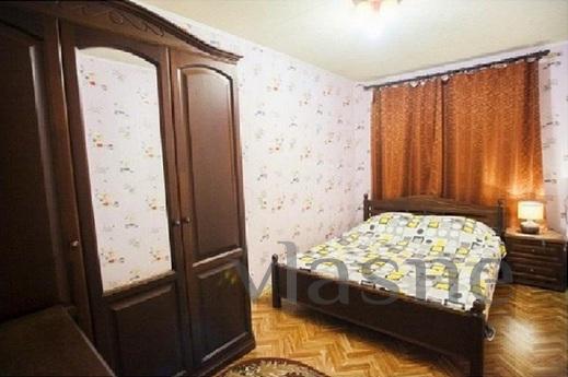 Daily, spacious dvushka at CIF, Kemerovo - günlük kira için daire