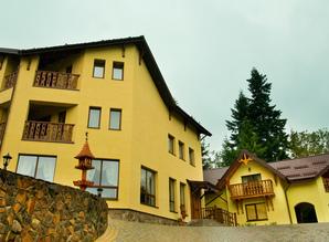 mini-hotel daily selo Oryavchik, Skole