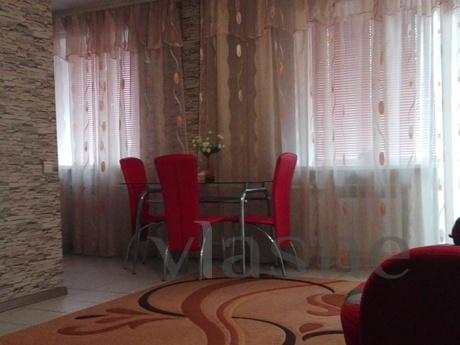 2 oda. Sovyet Merkezindeki Süit, Mykolaiv - günlük kira için daire