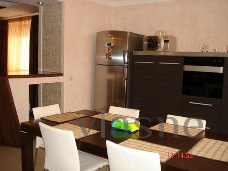 Rent a stylish 2-bedroom apartment, Самара - квартира подобово