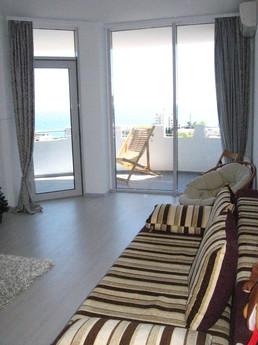 Apartments near the sea, Yalta - apartment by the day